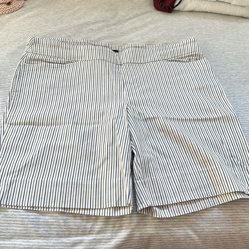 Bermuda dress shorts